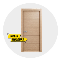 Portas com molduras