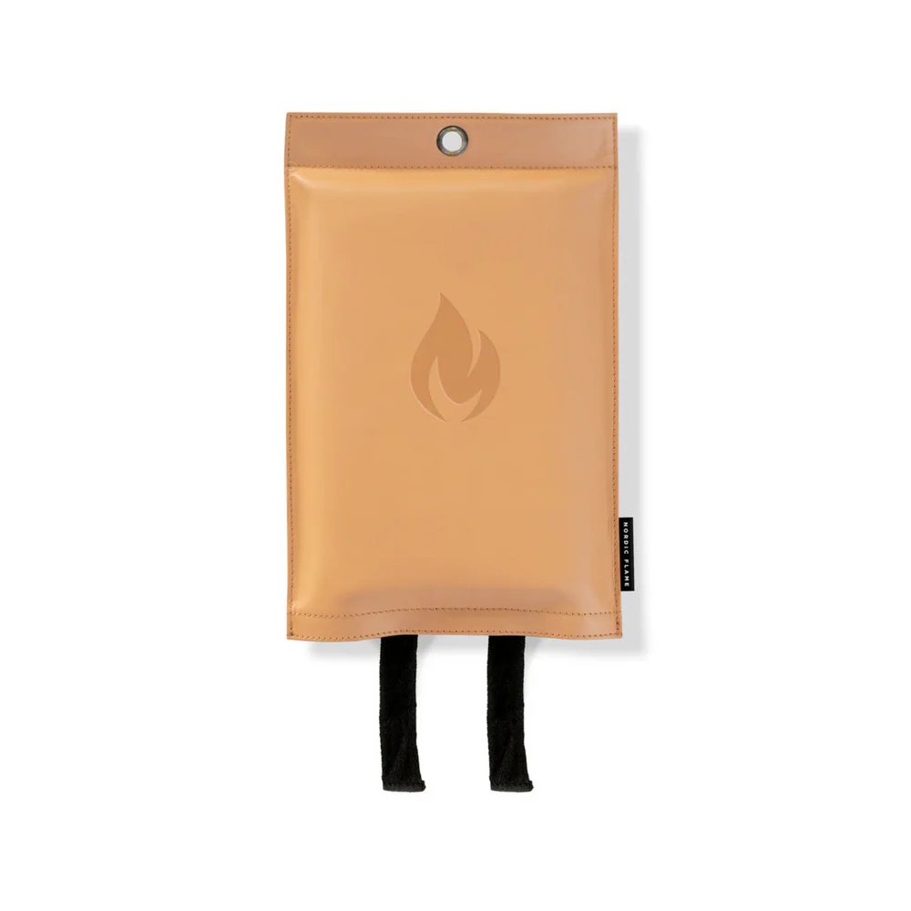 Manta ignífuga leather edition acabamento couro castanho claro
