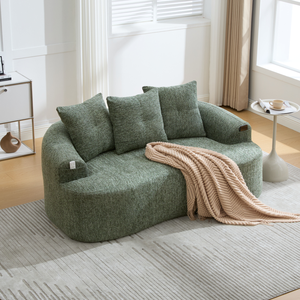 Sofá 2 lugares em chenille verde com assento profundo