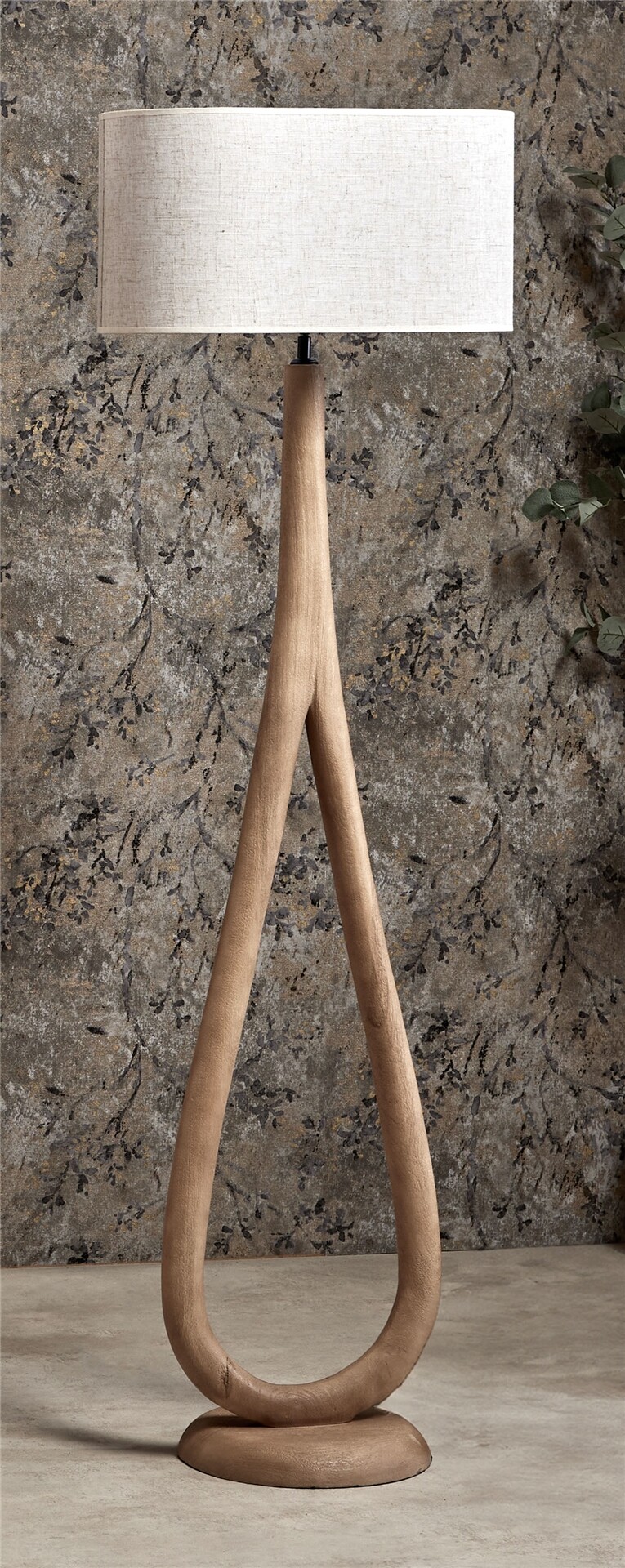 Luminária de chão cronos em madeira cor caramelo natural, 60x30x160cm