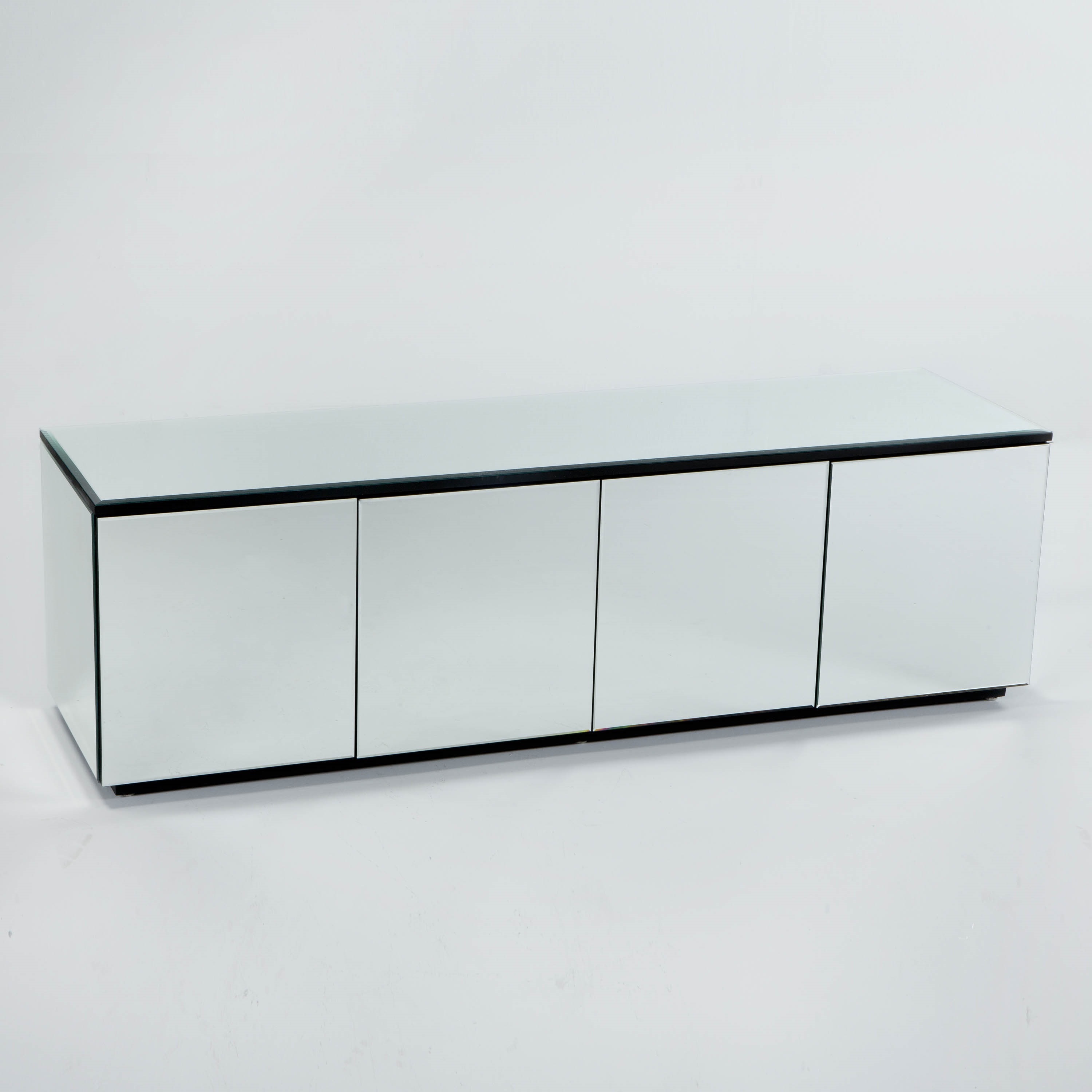 Aparador 180x50x57 com espelho