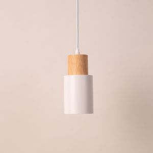 Luminária pendente de metal branca e madeira – escandinavo e moderno