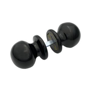 2 puxador de porta, alumínio. Preto ral 9005.