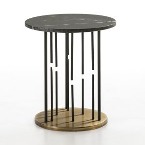 Mesa lateral 51x51x58 em mármore preto, metal dourado, preta