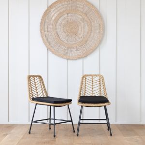 Conjunto de 2 cadeiras de rotim sintético com almofadas oka