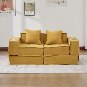 Sofá modular 2 lugares em chenille mostarda com almofadas e bolsos laterais