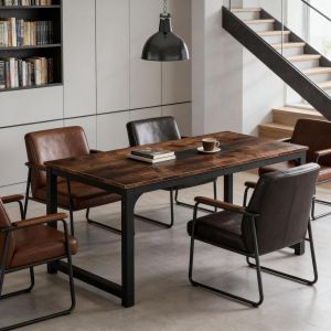Mesa de jantar industrial preta para 6 a 8 lugares