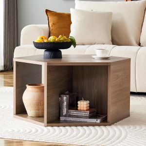 Mesa de centro hexagonal,que oferece uma solução mais espaçosa.