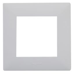 Marco 1 elemento branco Legrand Niloe Step