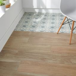 Pavimento porcelânico pinho natural 20x80cm C1 