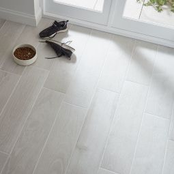 Pavimento porcelânico pinho branco 20x80cm C1 