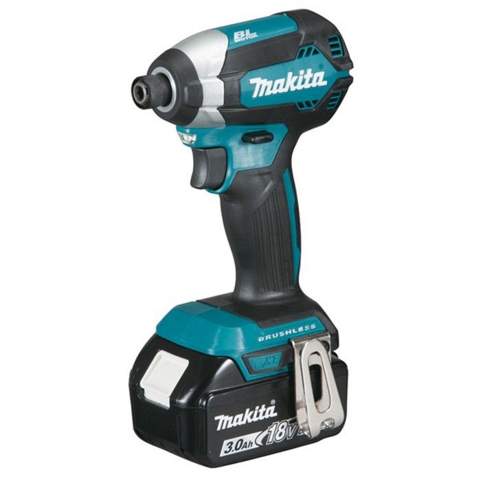 Parafusadeira de impacto 18v - Makita - 2 baterias 3ah - carregador - makpa